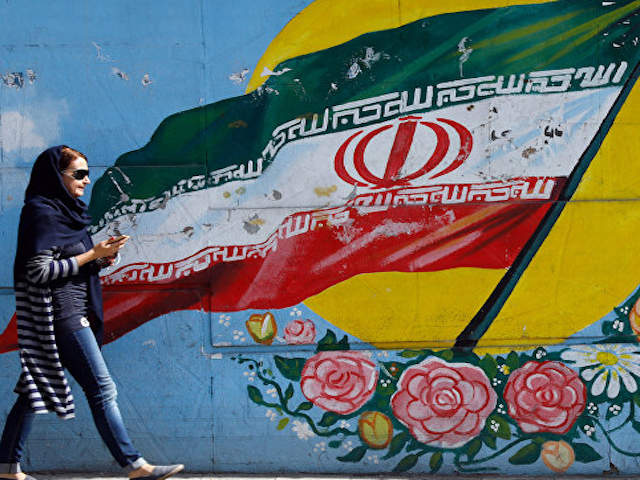 Иран, Евросоюз и Китай спокойно нарушают антииранские американские санкции. США бездействуют