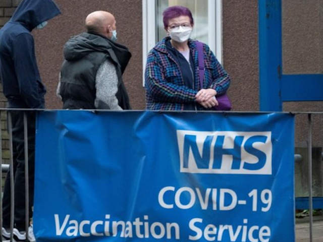 В Британии вакцинированные заражаются чаще невакцинированных. Это официальные данные учреждения здравоохранения Англии