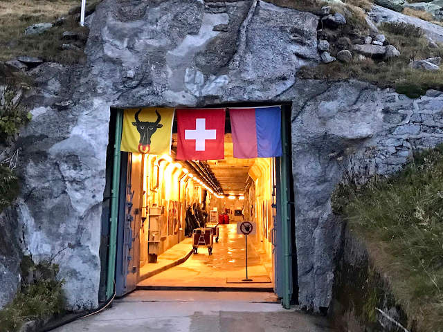 Секретные военные крепости, скрытые в Швейцарских Альпах