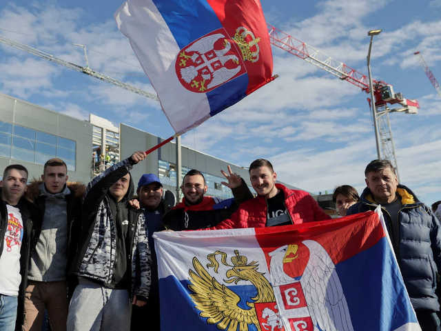 В Сербии Джоковича встретили как героя, а в Австралии теннисисты покидают соревнование в связи с ухудшением здоровья