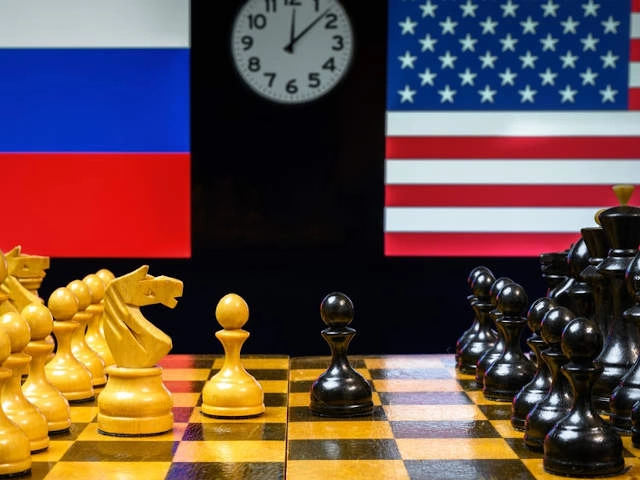 Майкл Снайдер: Байден и Путин играют в очень опасную игру. Что будет если никто из них не отступит?