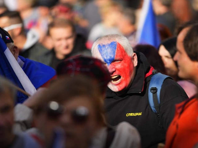 Чехи в порыве гневных протестов требуют отставки правительства и отмены санкций против России