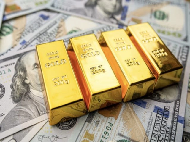 Золото теснит казначейские облигации США в качестве средства сбережения