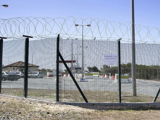 Руководство США стало прятаться на военных базах